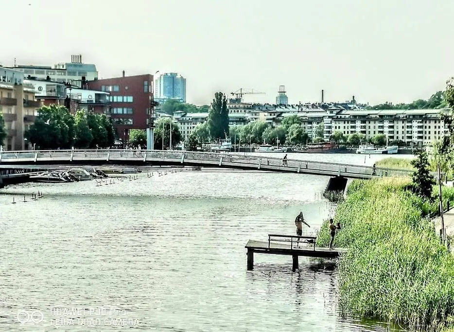 A Home Between Nature And City Hammarby Sjoestad Estocolmo 0*,  Suécia